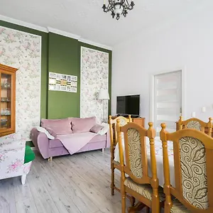 Apartament Zwyciezcow Apartament